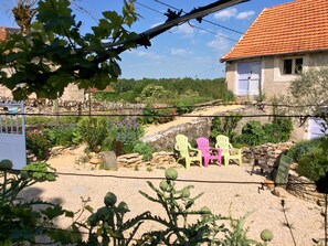 House | Balcony - Spacious Holiday Home With Swimming Pool in Varaire (Varaire)