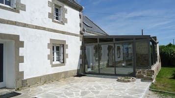 House | Balcony