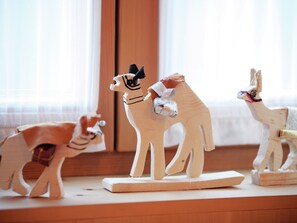 3 Schlafzimmer, individuell eingerichtet, Bettwäsche