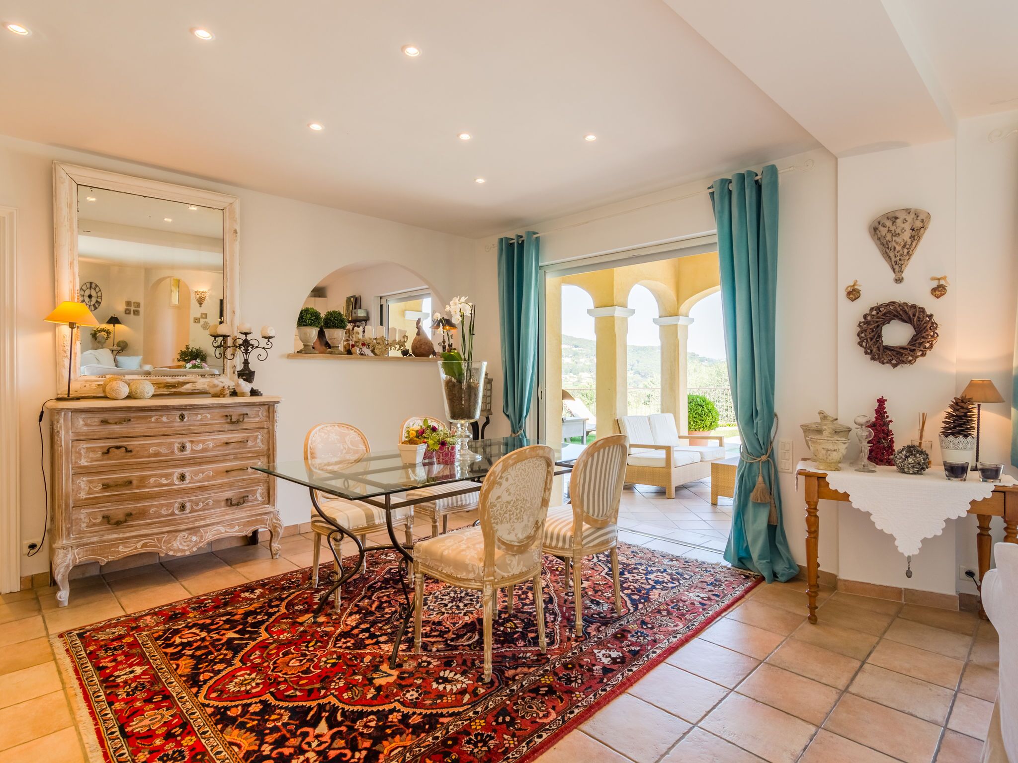Villa | Dining