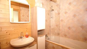 Chalet | Bathroom