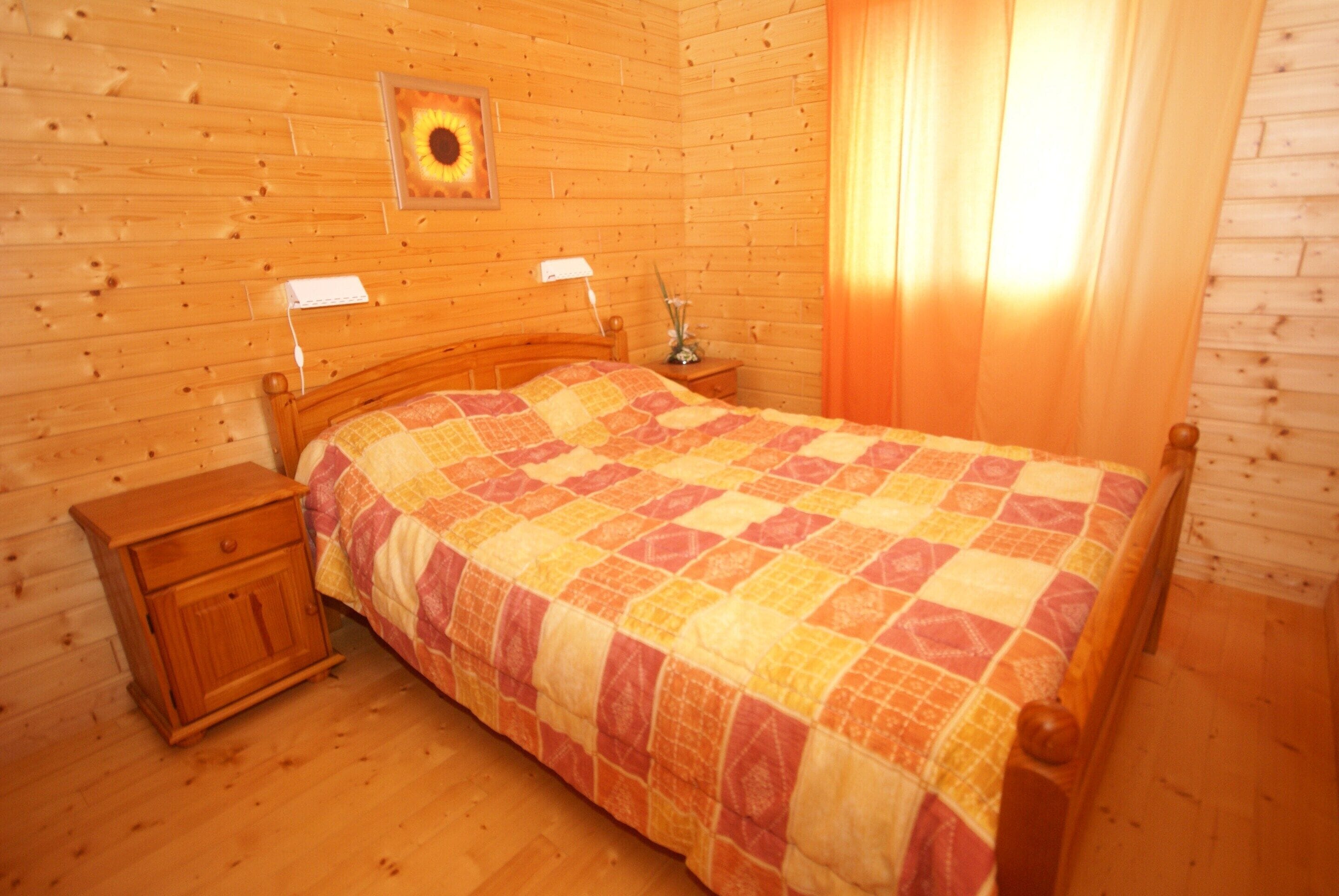 3 bedrooms, individually furnished