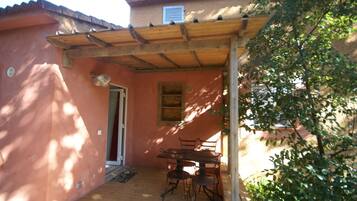 House | Bahagian luar