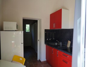 House | Private kitchen - Villa in Poggio-mezzana Near the Sea (Poggio-Mezzana)