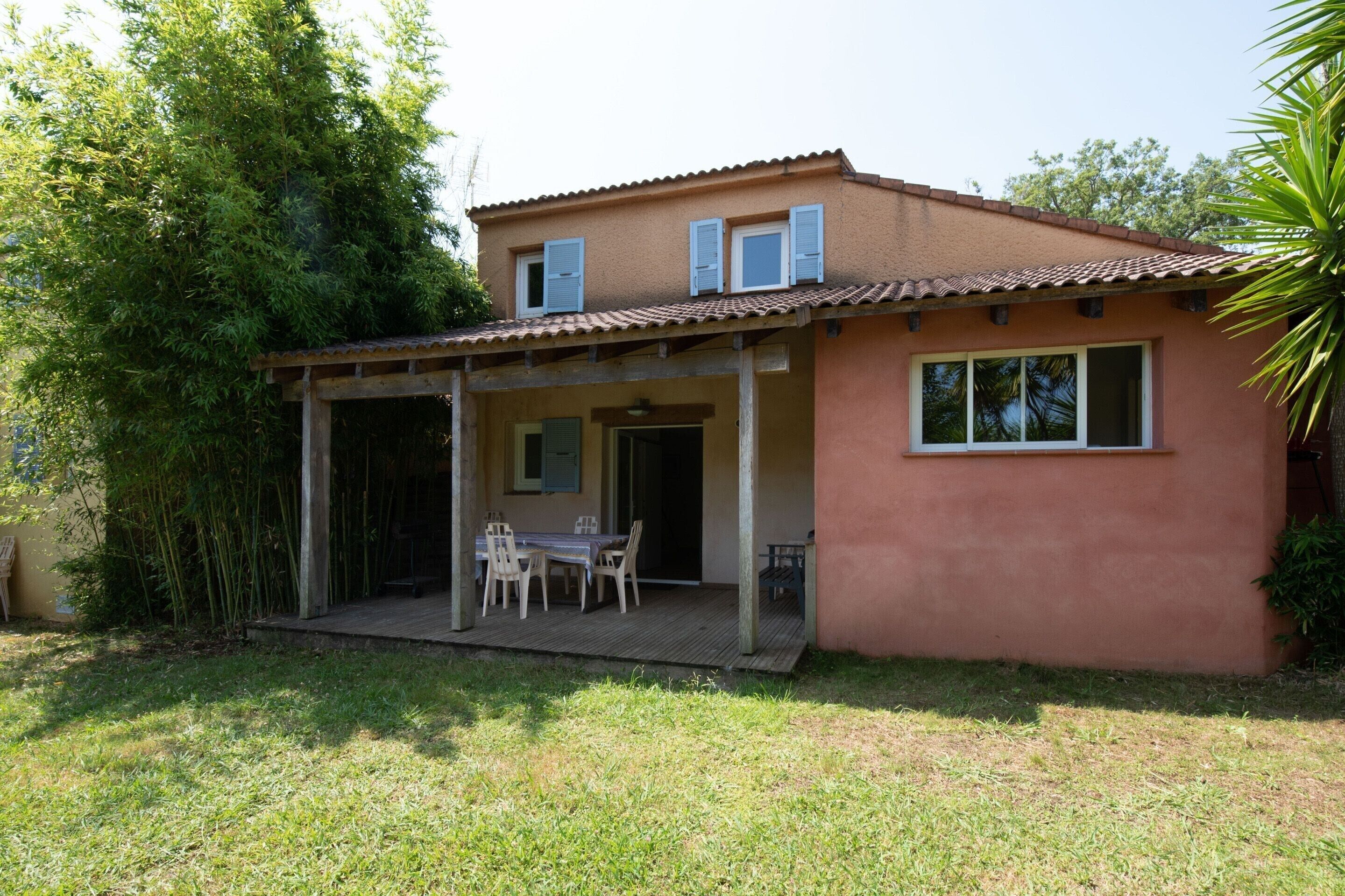 Villa | Exterior