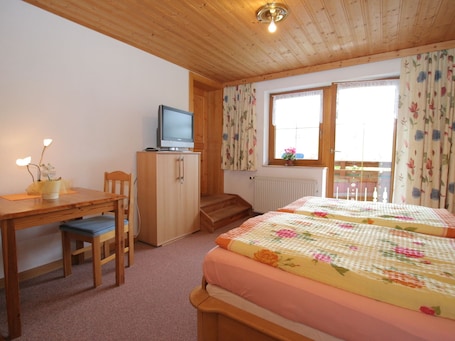 1 habitación y ropa de cama