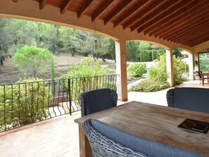 Unclassified image, 2 of 39, button - Spacious Villa in Montbrun-des-corbieres With Private Pool (Montbrun-des-Corbières)
