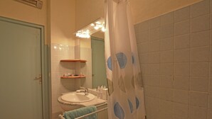 Unclassified image, 4 of 29, button - Authentic Holiday Home With Private Swimming Pool and Large Garden in Southern France (Cebazan)