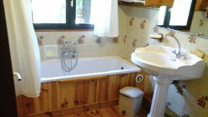Bathroom - Tranquil Mansion in Luc-en-diois With Pool (Luc-en-Diois)