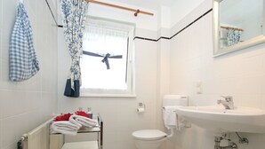 Apartment | Bathroom - Modern Apartment in St Wolfgang im Salzkammergut Near Lake (St. Gilgen)