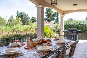 Balcony - Stylish Villa With Terrace (Pouzols-Minervois)