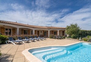 Pool - Stylish Villa With Terrace (Pouzols-Minervois)