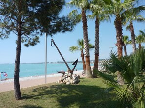 Exterior - Spacious Villa in La Gaude With Swimming Pool (La Gaude)