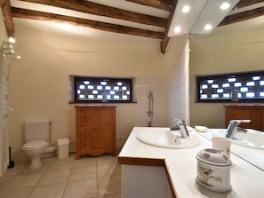 Bathtub