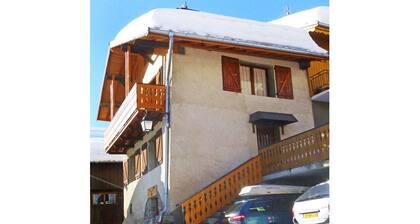 Nice Chalet in Champagny-en-vanoise Near Ski Area