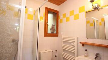 House | Bathroom | Shower