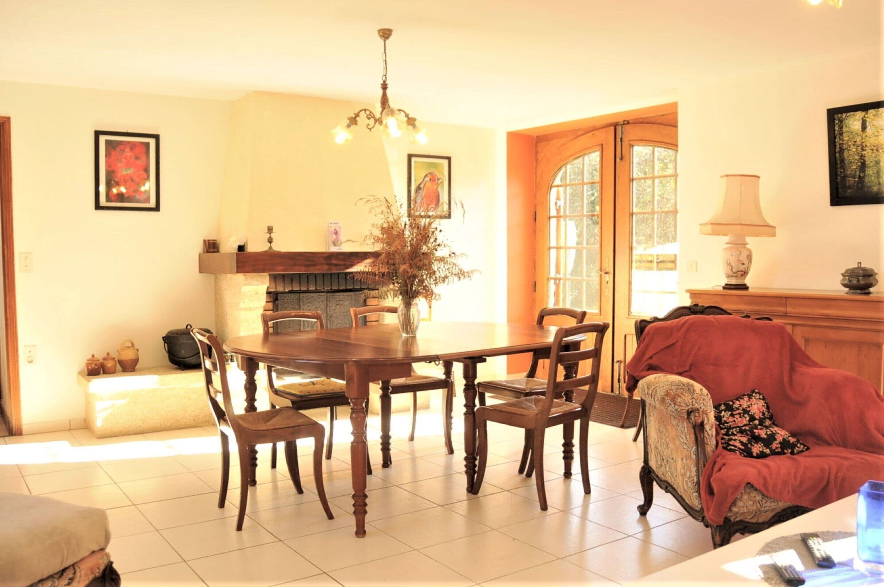 Rumah | Tempat makan