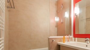 Bathroom - Residence With Sauna and Bath House Right on the Slopes of Les Portes du Soleil (Morzine)