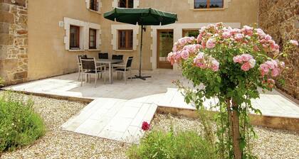 Cottage in Dordogne With Accessible Terrace