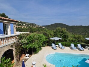 Exterior - A Tastefully Furnished Villa With Private Pool, 8 km From the Mediterranean Sea (La Londe-les-Maures)
