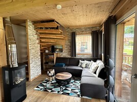 Chalet | Living area