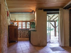 Cottage | Private kitchen - Holiday Home in Dordogne Near Lascaux Cave (Les Eyzies)