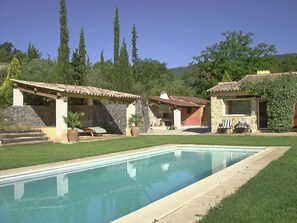 Exterior - Captivating Villa in Fayence With Swimming Pool (Fayence)