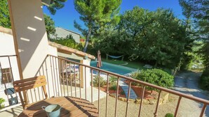 Balcony - Lovely Villa in Buisson With Private Swimming Pool (Buisson)