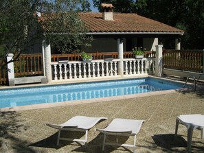 Exterior - Charming Holiday Home in Draguignan With Swimming Pool (Draguignan)