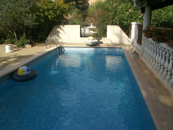 Outdoor pool - Charming Holiday Home in Draguignan With Swimming Pool (Draguignan)
