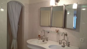 Ferienhaus | Badezimmer | Dusche