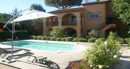 Holiday Home in Var Near Beaches & Pool