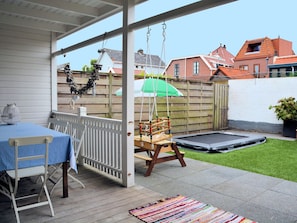 Villa | Balcony - Fantastic Family House in the Old Center Near Beach and Sea (Noordwijk)