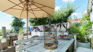 Balcony - Alluring Holiday Home in 't Zand With Terrace and Garden (t Zand)