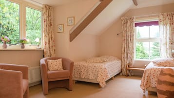 House | 4 bedrooms, individually furnished