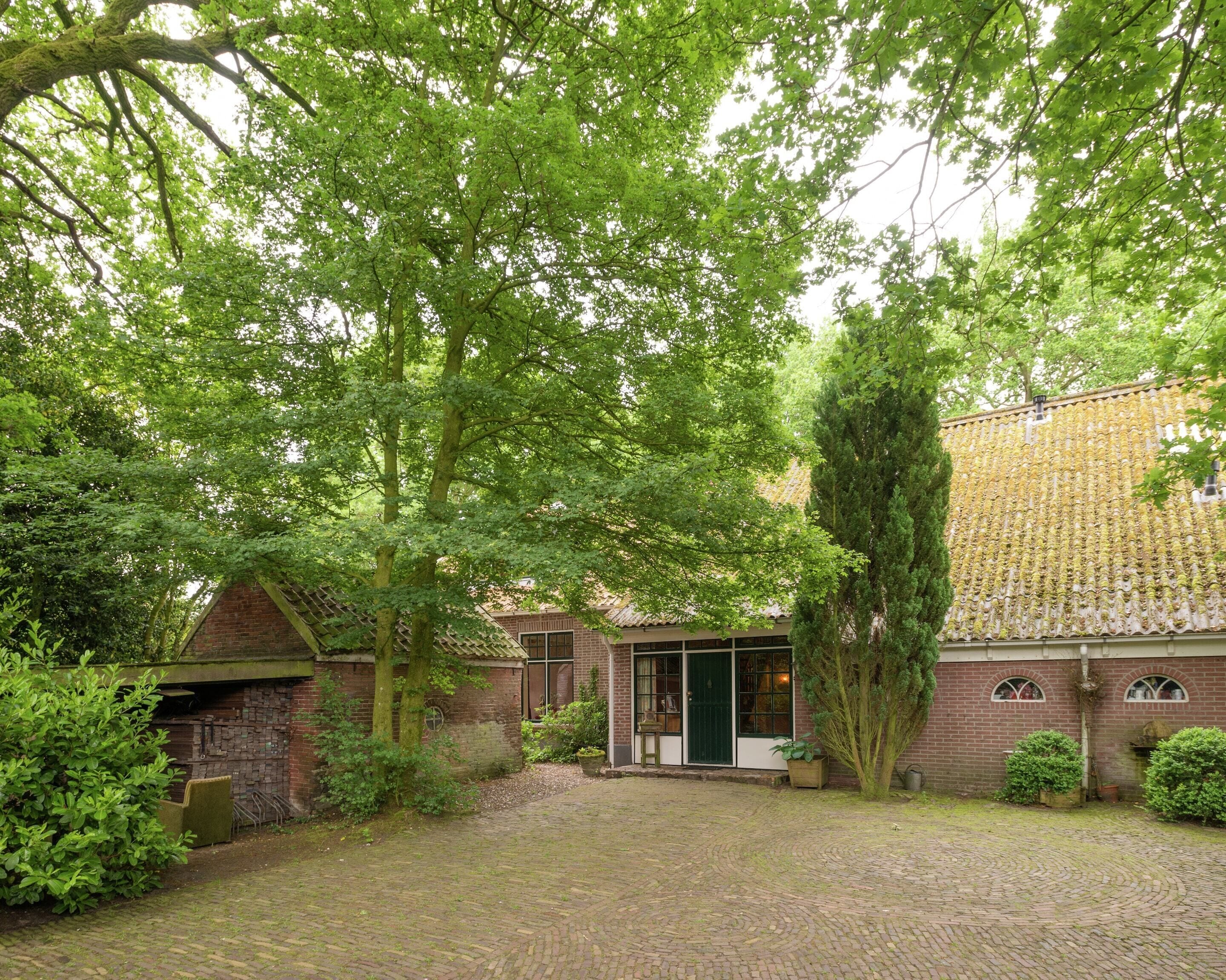 House | Exterior