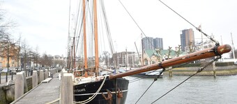 Lovely Boat in Rotterdam With Private Terrace