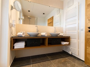 Towels - Modern Apartment With Shared Sauna in City of Mariapfarr (Mariapfarr)