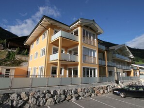Exterior - Spacious Apartment in Piesendorf With Balcony (Piesendorf)