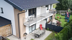 Exterior - Comfortable Holiday Home in Goldegg - Weng With Whirlpool (Goldegg)