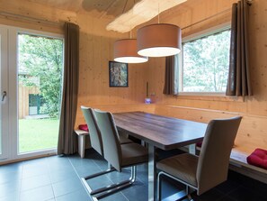 Chalet | Dining