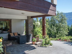 Apartment | Balcony - Spacious Apartment in Hermagor near Nassfeld-Pressegger (Hermagor-Pressegger See)