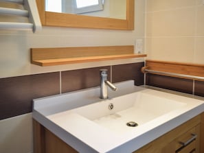 Bathroom - Modern Villa in Condezaygues With Private Pool (Condezaygues)