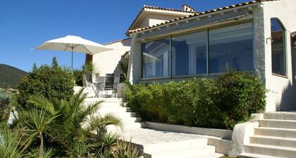 Ideally Located Villa at Ste Maxime, Beautiful sea View, air Conditioning and Large Garden