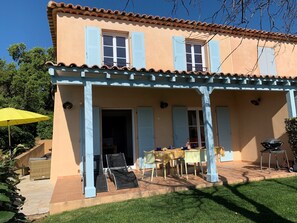 Exterior - Family-friendly Villa With Pool (Roquebrune-sur-Argens)