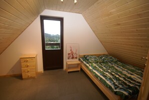 2 bedrooms, bed sheets - Chalet in Dabo Near Castle Ruins (Dabo)