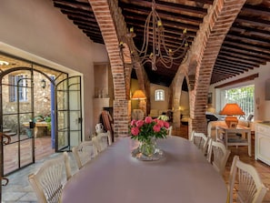 Dining - Magnificent Villa With Private Pool Near Port Grimaud and Saint Tropez (Grimaud)
