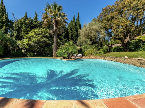 Magnificent Villa With Private Pool Near Port Grimaud and Saint Tropez