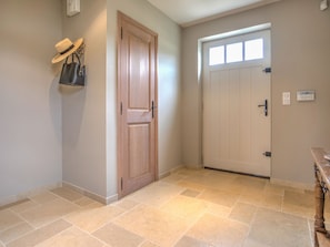 Reception - Stunning Villa With Heated Private Swimming Pool in Peaceful Location (Conilhac-Corbieres)