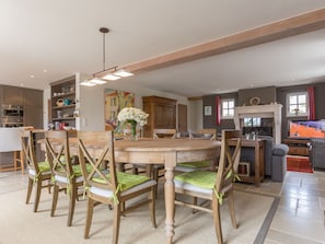 Dining - Stunning Villa With Heated Private Swimming Pool in Peaceful Location (Conilhac-Corbieres)
